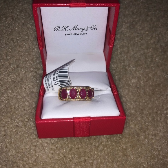 Ruby (2-7/8 ct.) & Diamond (1/3 ct.) in 14k Gold - Picture 7 of 10